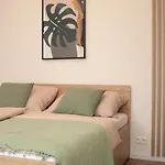 Apartment Beautiful And Stylish 2 Bedroom In The Center And In The Pedestrian Zone *