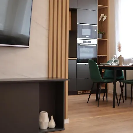 Daire Beautiful And Stylish 2 Bedroom In The Center And In The Pedestrian Zone Bratislava