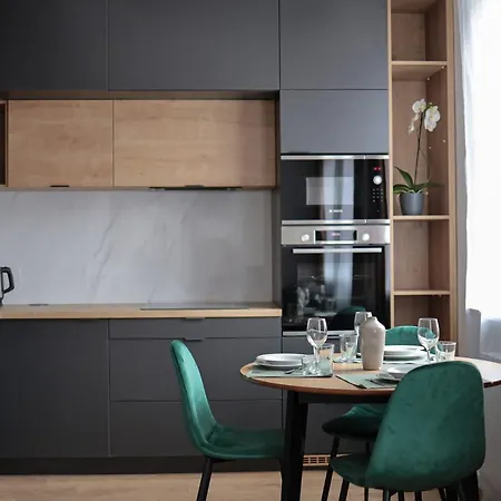 Beautiful And Stylish 2 Bedroom In The Center And In The Pedestrian Zone Apartment